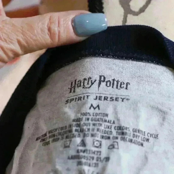 Kid's Harry Potter size M navy blue hogwarts long sleeve jersey star pattern - Picture 11 of 12